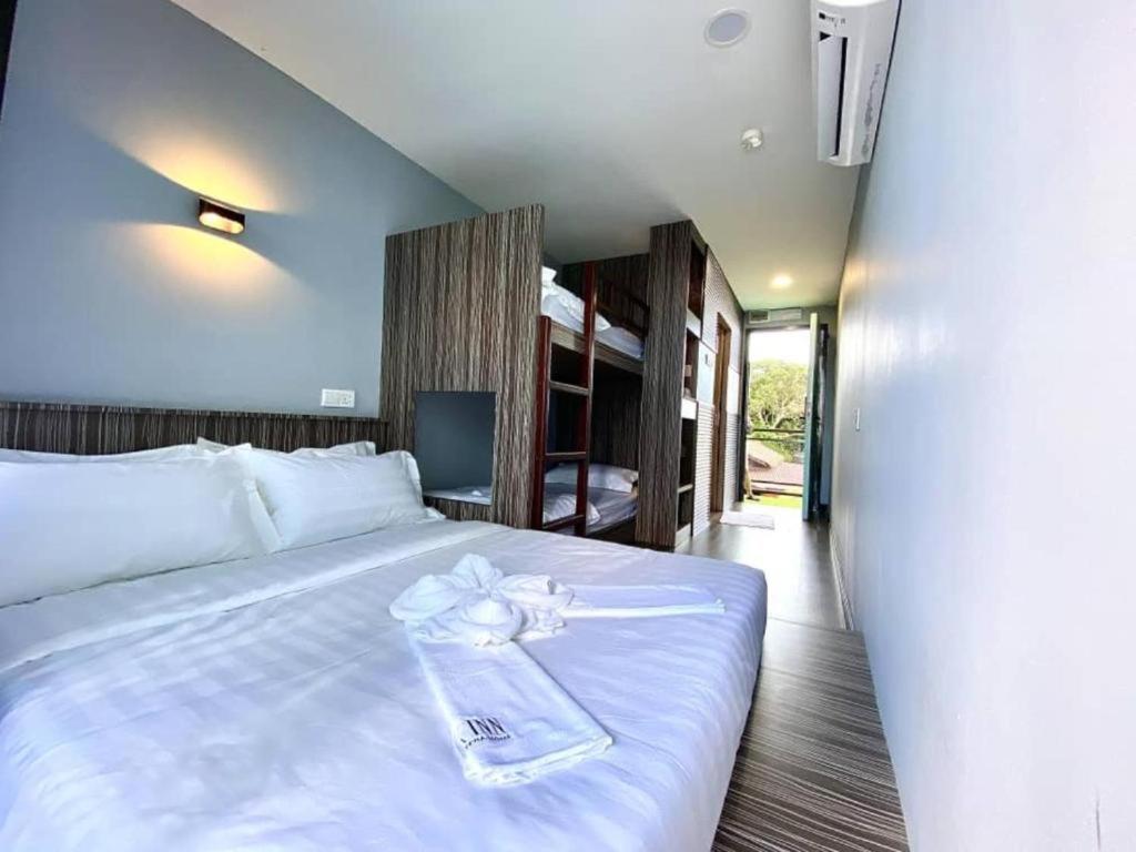 Boxinn The Kontena Home センポルナ エクステリア 写真